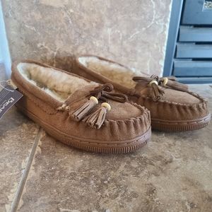 Bearpaw Moccasins size 7
